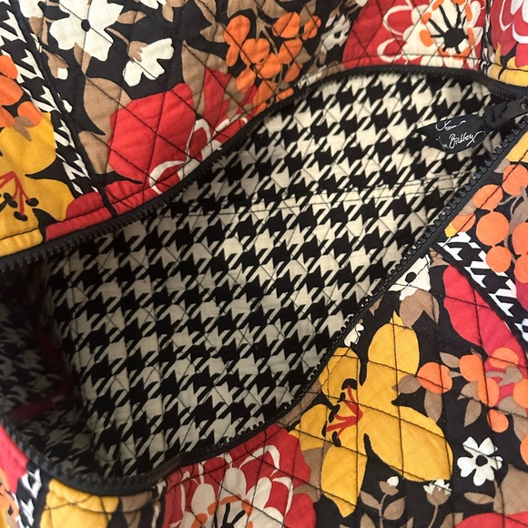 Vera Bradley quilted weekender duffel bag - Picture 4 of 8